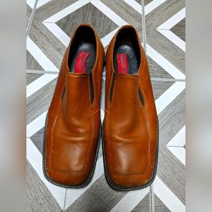 Men's dress shoes